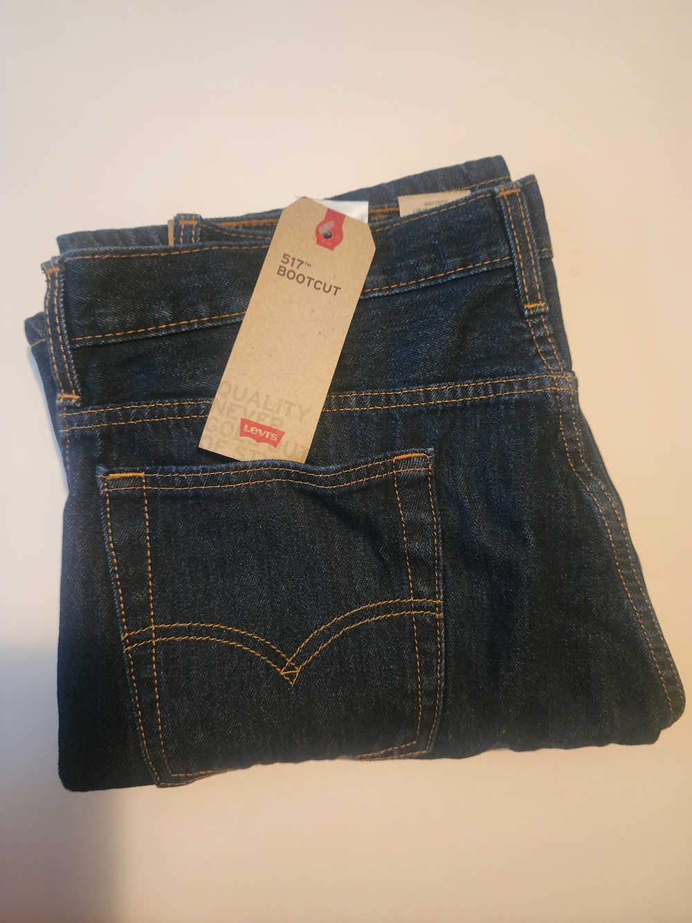 Levi's 517 Bootcut Jeans in Dark Indigo with Contrast Stitching
